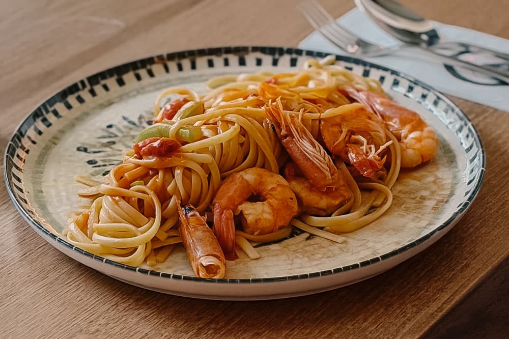 Linguini me Karkaleca