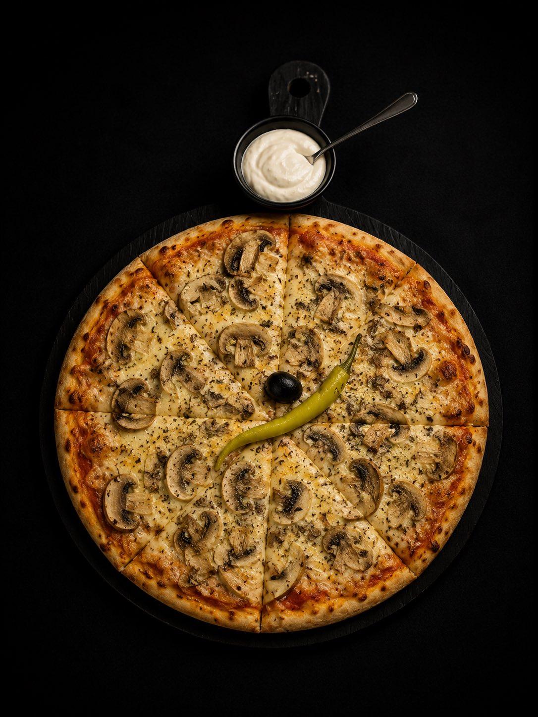 Pizza Funghi