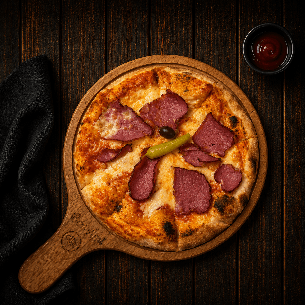 Pizza Përshutë (e madhe)