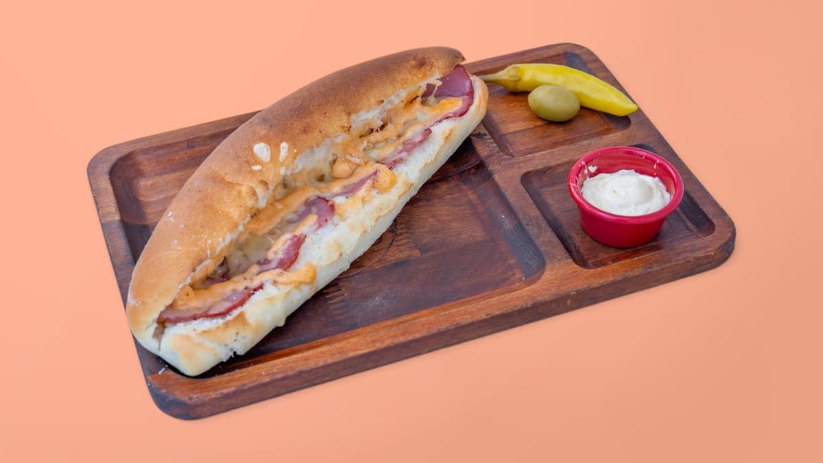 Sandwich Përshutë
