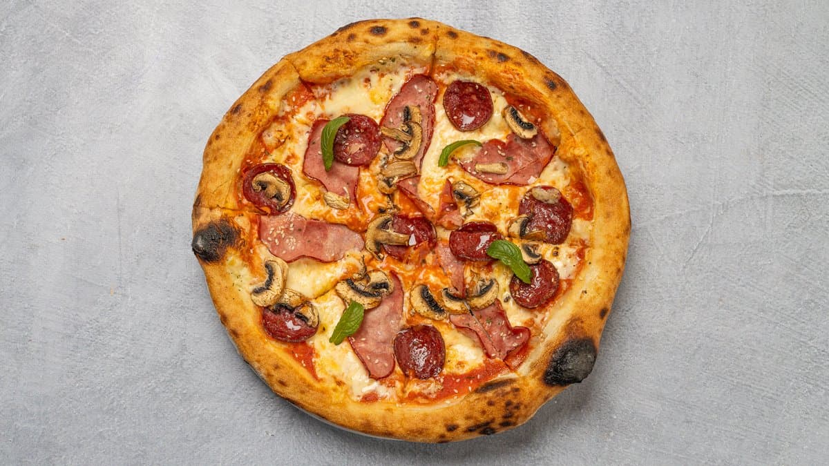 Pizza Shtëpie — E mesme