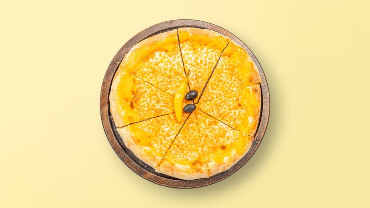 Pizza Margarita e Madhe