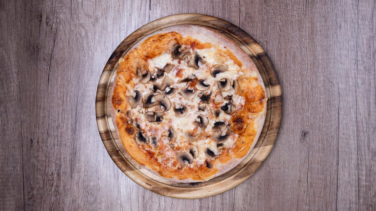 Pizza Funghi — E mesme (30cm)