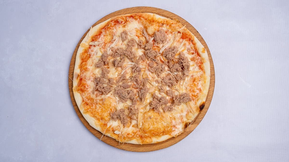 Tuna Pizza — Small