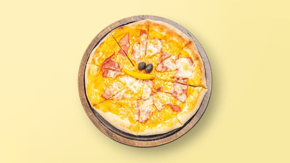 Pizza Përshutë e Vogël