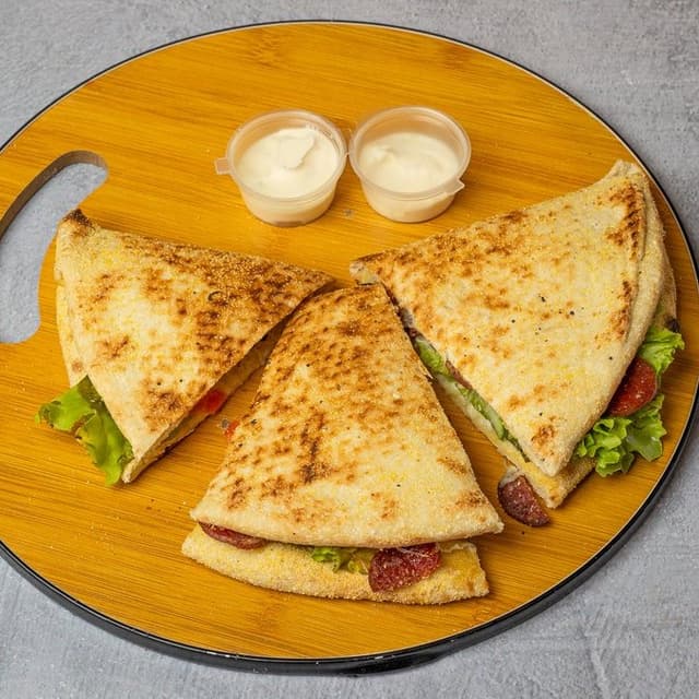 Sandwich Suxhuk në Petë